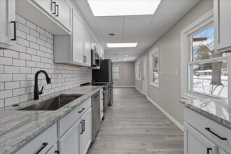 3771 Gainesborough Dr in Orion Township, MI - Building Photo - Building Photo