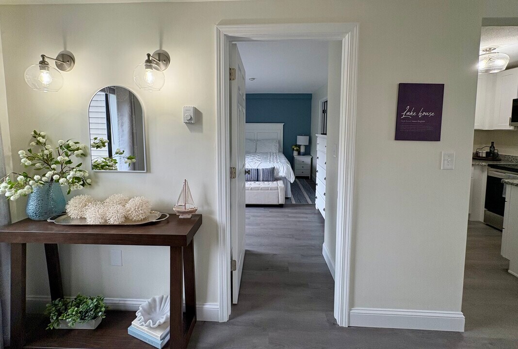 178 Treetop Cir in Laconia, NH - Building Photo