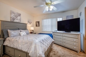 Woodland Commons McFarland in McFarland, WI - Building Photo - Interior Photo