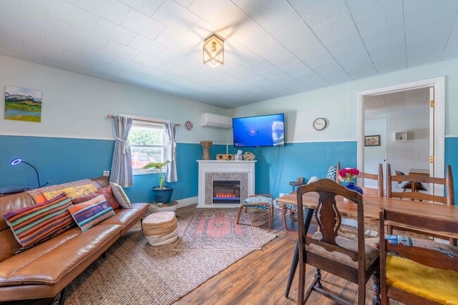 property at 1101 S Rogers St