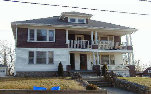 574 Lincoln St in Marlborough, MA - Building Photo