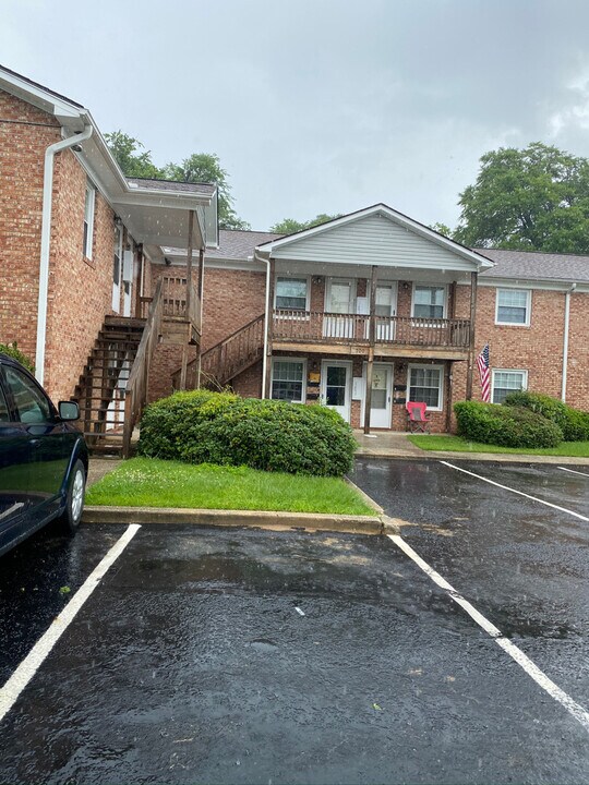 700 Pershing St-Unit -700 B in Fayetteville, NC - Building Photo