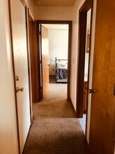60 Bertha St, Unit C in Albany, NY - Building Photo - Building Photo
