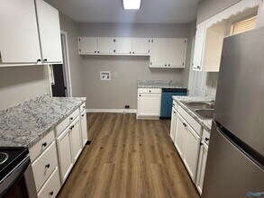 3218 Fairacres Rd SW in Huntsville, AL - Building Photo - Building Photo