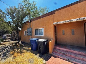 426 Headingly Ave NW in Albuquerque, NM - Building Photo