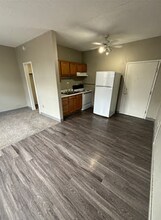 123 Iowa Ave in Iowa City, IA - Foto de edificio - Building Photo