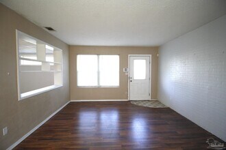 217 Ruby Ave in Pensacola, FL - Building Photo - Building Photo