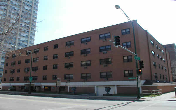 1025 Hollywood Ave in Chicago, IL - Foto de edificio - Building Photo