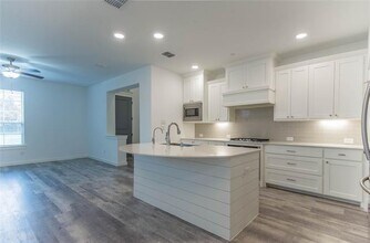 663 Trail Side Dr in Lewisville, TX - Building Photo - Building Photo
