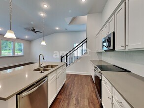 5036 Pebble Bridge Way in Auburn, GA - Building Photo - Building Photo