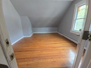260 Pine St in Waterbury, CT - Building Photo - Building Photo