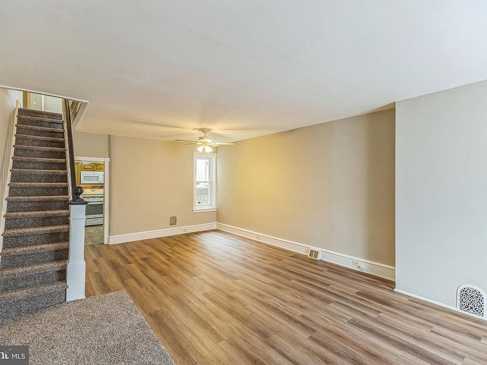 1528 S 29th St, Unit A1 in Philadelphia, PA - Building Photo