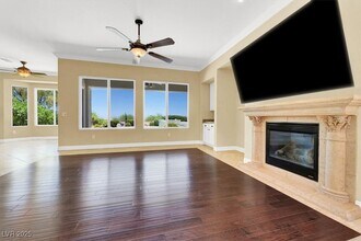 2370 Rosendale Village Ave in Henderson, NV - Building Photo - Building Photo
