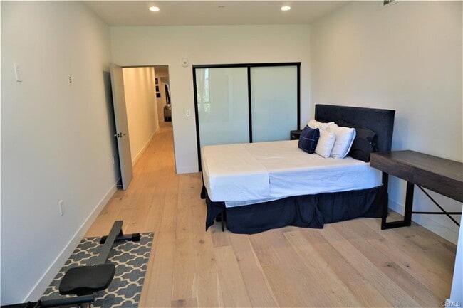 property at 5110 Whitsett Ave