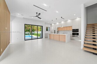 1320 NE 16th Ave in Fort Lauderdale, FL - Building Photo - Building Photo