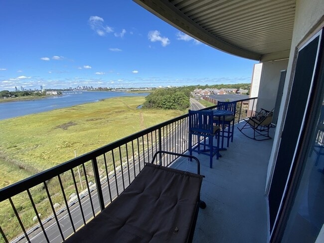 133 Commander Shea Blvd