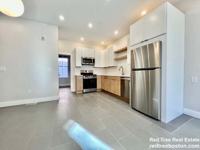 property at 1607 Tremont St