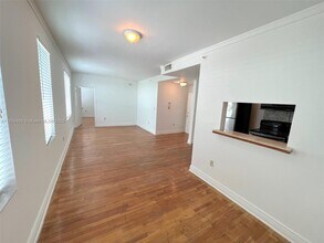 1502 Jefferson Ave in Miami Beach, FL - Building Photo - Building Photo