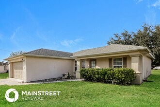 1161 Ebers St E in Lehigh Acres, FL - Building Photo - Building Photo