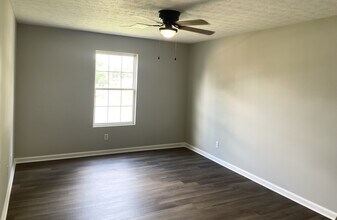 120 Karen Ct in Shelbyville, KY - Building Photo - Building Photo