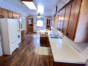 7710 Kalk Rd in Corcoran, MN - Foto de edificio - Building Photo