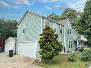 426 Shadow Point in San Marcos, TX - Building Photo - Building Photo