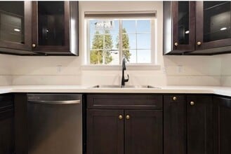 867 Waggoner Rd in Paradise, CA - Building Photo - Building Photo