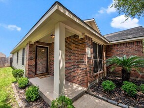 21639 Falvel Lake Dr in Spring, TX - Building Photo - Building Photo