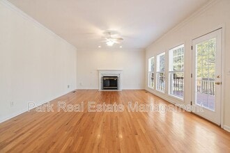 420 New Parkside Dr in Chapel Hill, NC - Building Photo - Building Photo