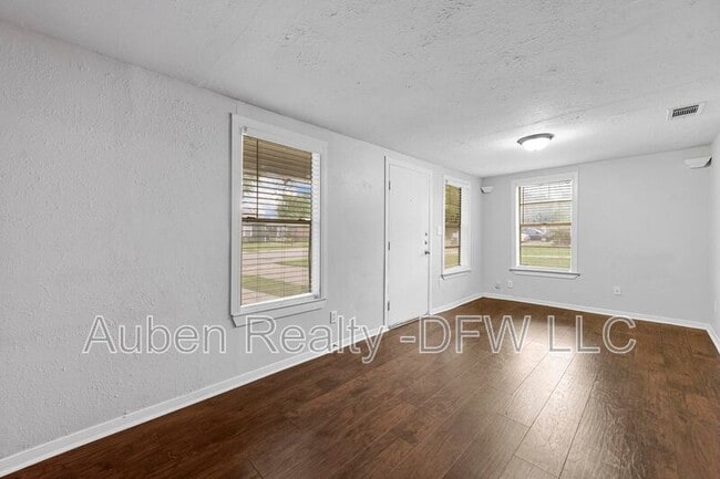 521 Ruth St in Denton, TX - Building Photo - Building Photo