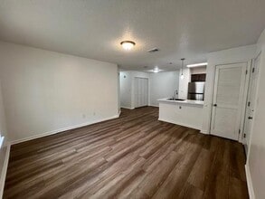 100 Kazmira Ct in Niceville, FL - Building Photo - Building Photo