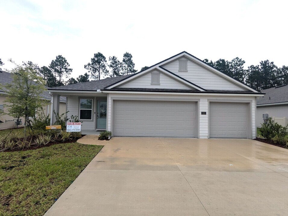30 Zancara St in St. Augustine, FL - Building Photo