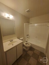 114 W Henry St in Savannah, GA - Building Photo - Building Photo