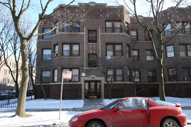 Astoria Apartments in Chicago, IL - Foto de edificio - Building Photo