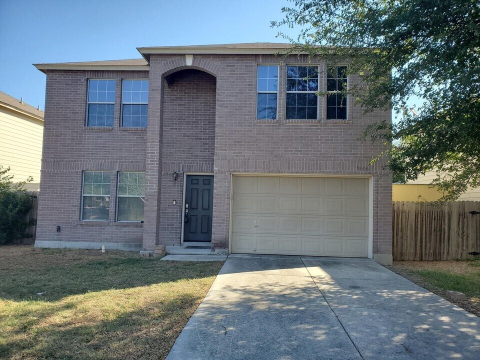 2606 Sunview Lake in San Antonio, TX - Building Photo