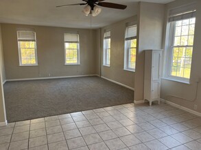 209 W High St-Unit -209 W. High St. 1 Up in Freeburg, IL - Building Photo - Building Photo