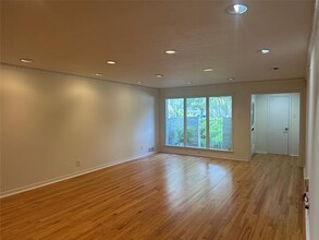 3537 Northwest Pkwy in Dallas, TX - Building Photo - Building Photo