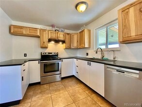 2049 E 116th Ave in Northglenn, CO - Building Photo - Building Photo
