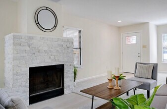 2230 Juniper Hill in San Antonio, TX - Building Photo - Building Photo