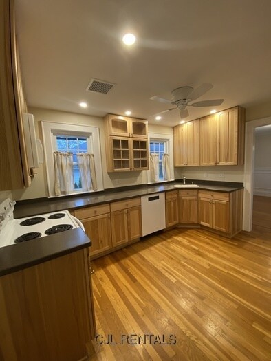 66 Elm St in Belmont, MA - Building Photo - Building Photo
