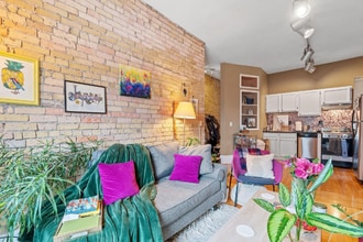 609 S 9th St in Minneapolis, MN - Foto de edificio - Building Photo