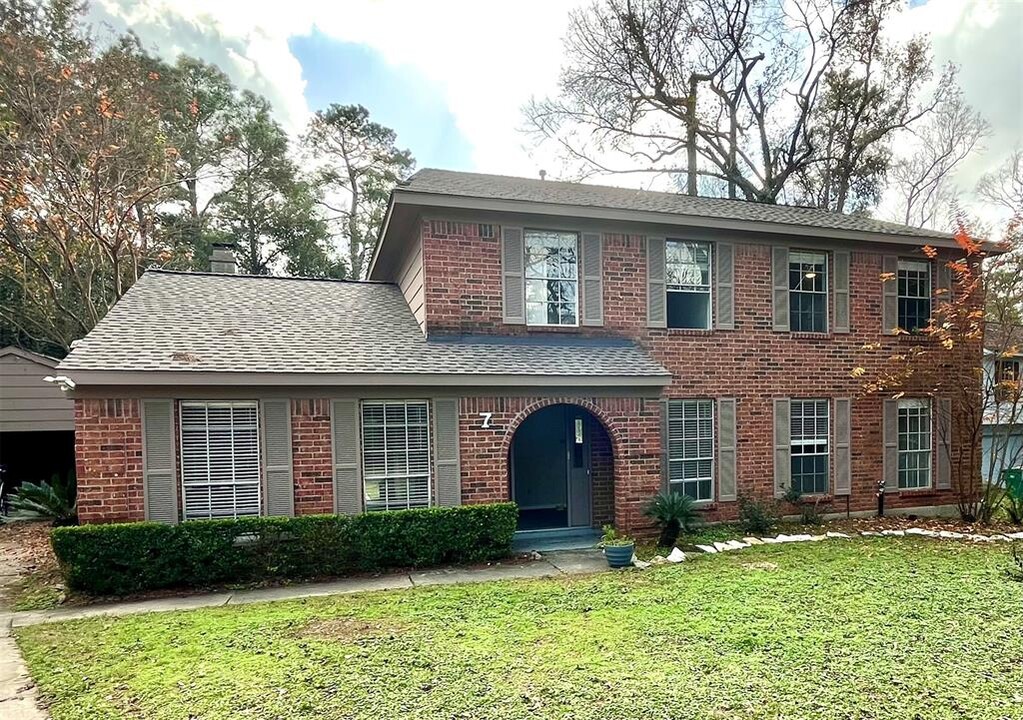 7 Emory Oak Ct in Spring, TX - Building Photo