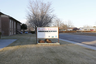 Platte Valley Apartments in Brighton, CO - Foto de edificio - Building Photo