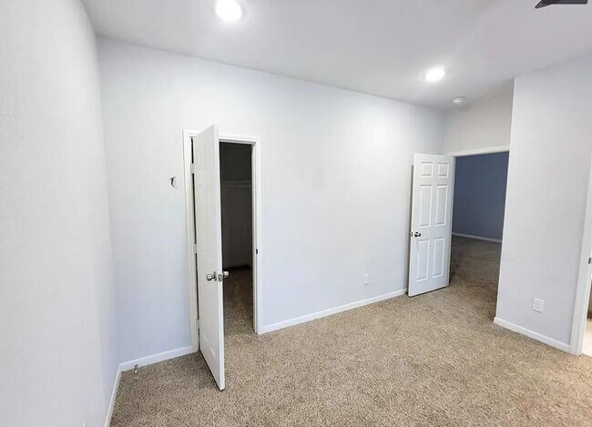 property at 8203 Oak Knoll Ln