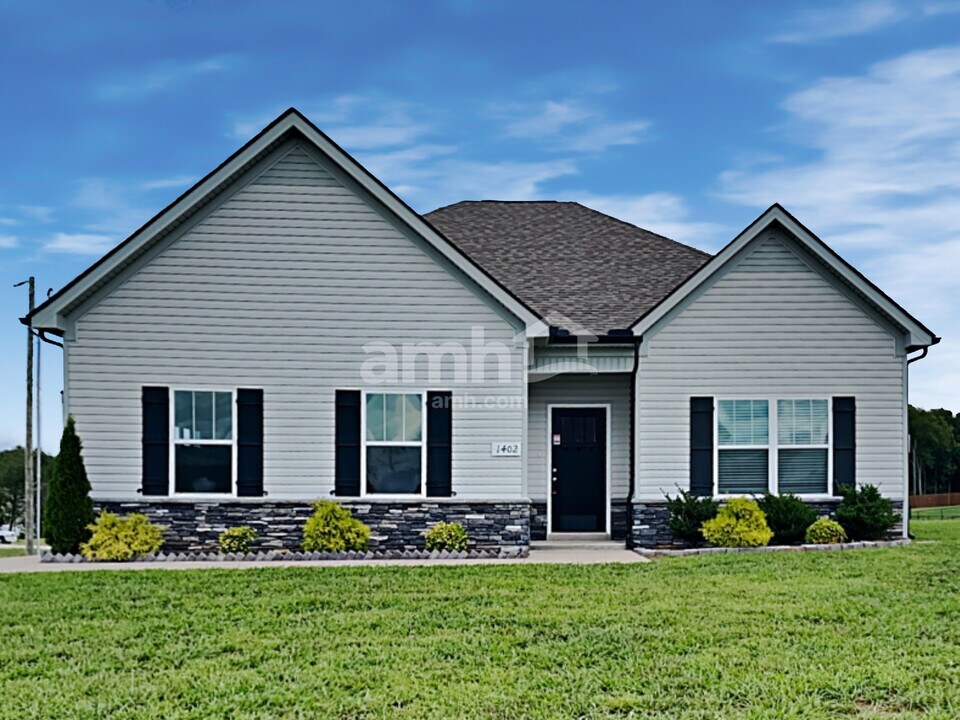1402 Mirage St in Murfreesboro, TN - Building Photo