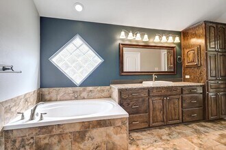 3813 Kangaroo Ct in Corpus Christi, TX - Foto de edificio - Building Photo