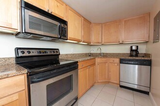 2630 Adams Mill Rd NW in Washington, DC - Building Photo - Building Photo