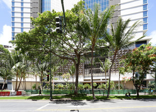 Ritz Carlton Residences Tower I in Honolulu, HI - Building Photo - Building Photo