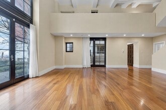 4760 The Boulevard in Westmount, QC - Building Photo - Building Photo