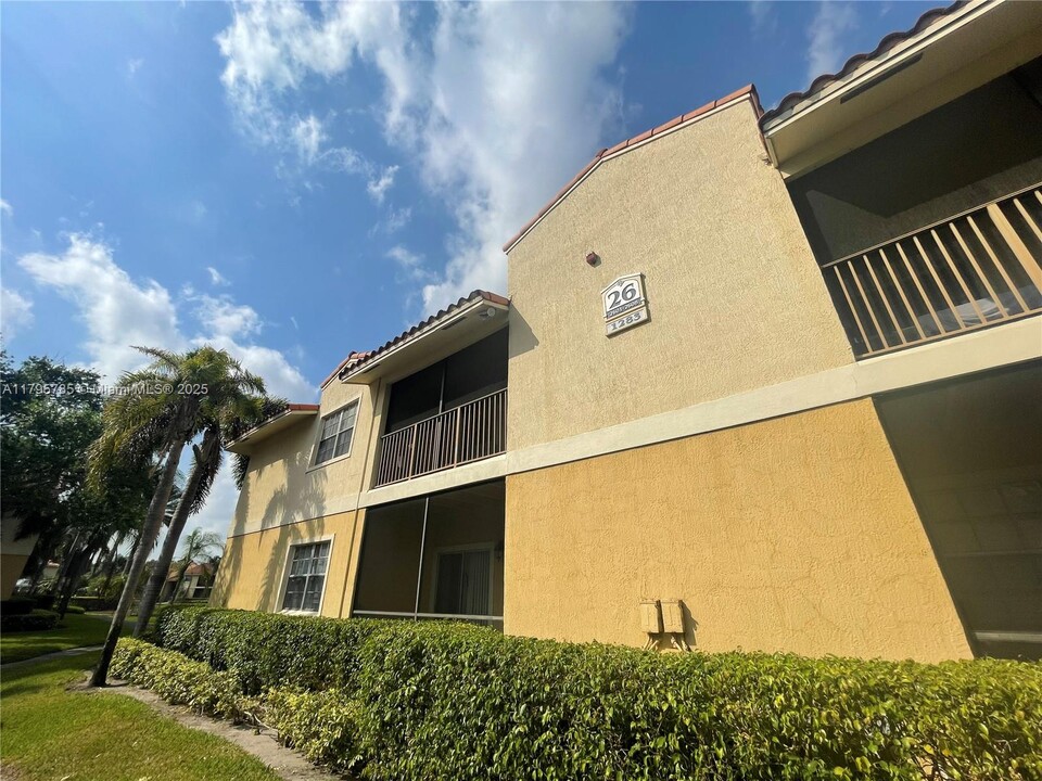 1283 SW 46th Ave in Pompano Beach, FL - Building Photo